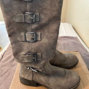 Women’s boots